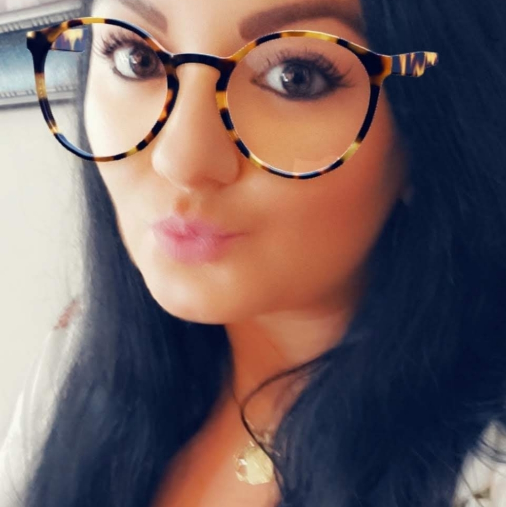 Meet your Posher, Minela